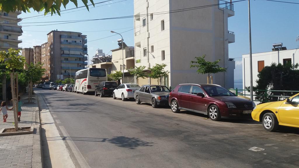 Anna Apartments Sarande Exterior photo